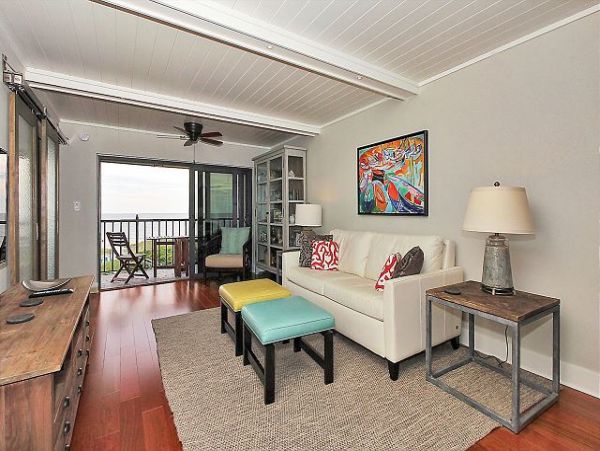 Magnificent Ocean Views From this World Class Condo