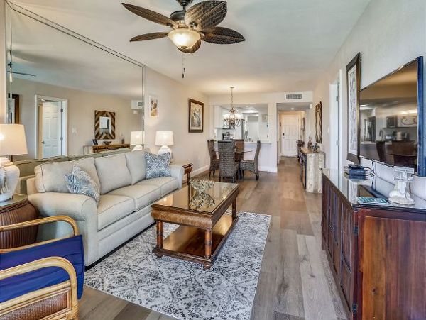 Treasure Island Beachfront Condo Luxury Oceanfront Vacation Rental with Pool & Bay Views