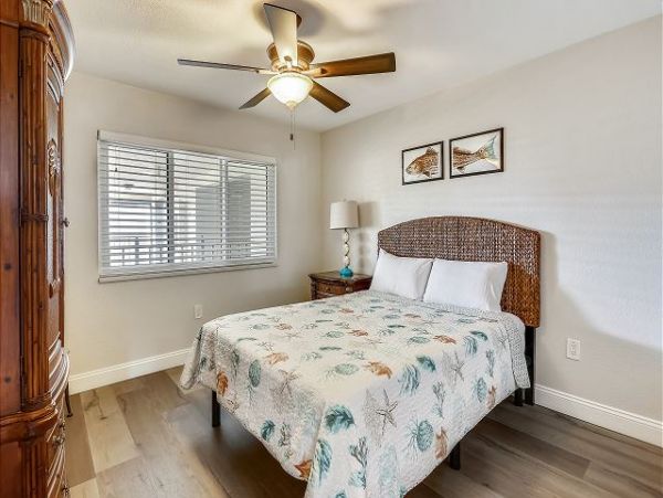Treasure Island Beachfront Condo Luxury Oceanfront Vacation Rental with Pool & Bay Views