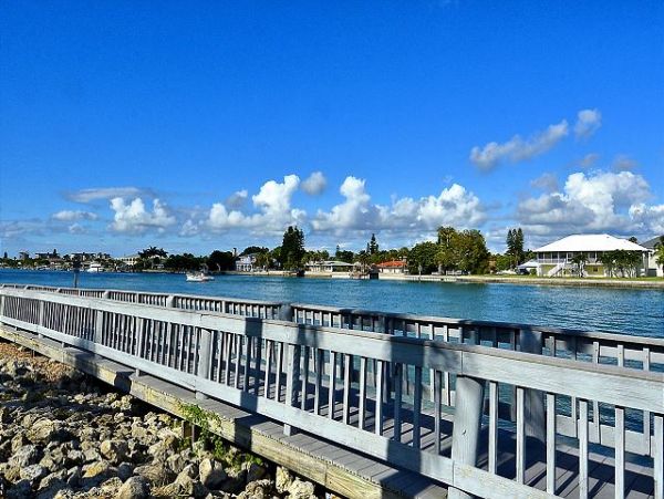 Treasure Island Beachfront Condo Luxury Oceanfront Vacation Rental with Pool & Bay Views