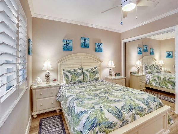 Treasure Island Condo 1011671