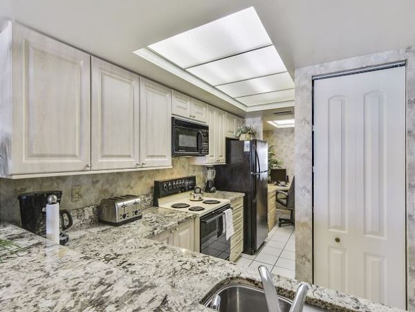Treasure Island Condo 1011675
