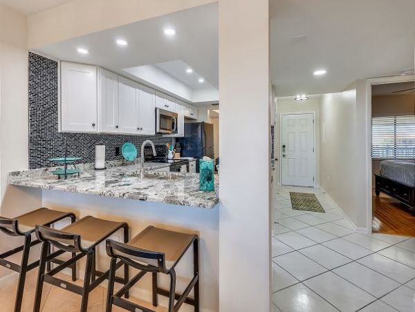Treasure Island Condo 1011676