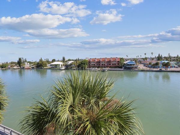 Treasure Island Condo 1011676