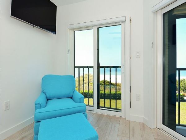Treasure Island Condo 1011677