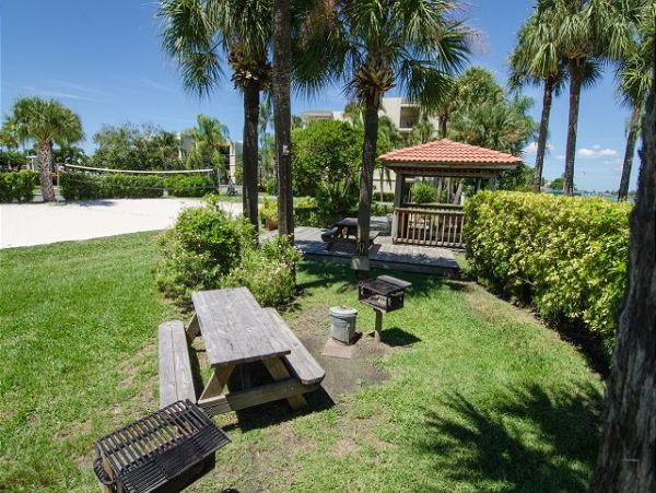 Treasure Island Condo 1011677