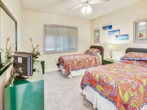Treasure Island Condo 1011678