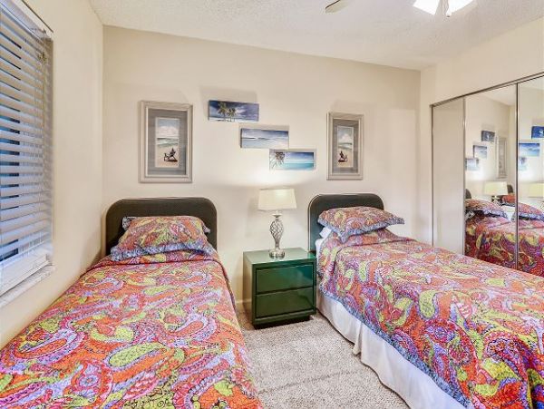 Treasure Island Condo 1011678
