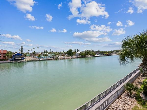 Treasure Island Condo 1011678