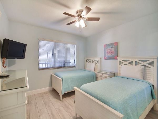 Treasure Island Condo 1011680