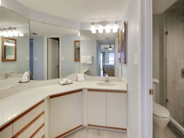 Treasure Island Condo 1011680