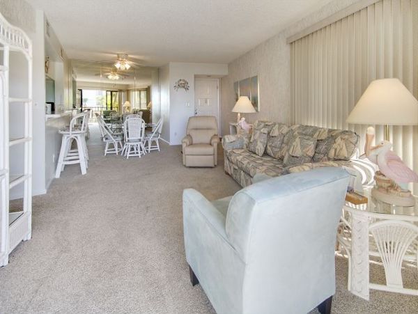 Treasure Island Vacation Condo Beach, Pool Great Location
