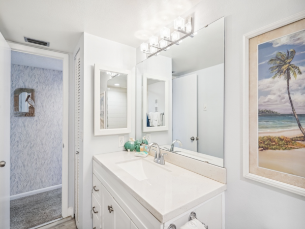 Treasure Island Vacation Condo Beach, Pool Great Location
