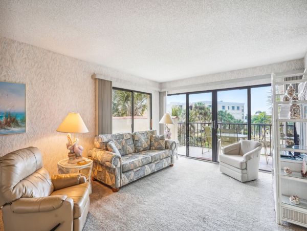 Treasure Island Vacation Condo Beach, Pool Great Location