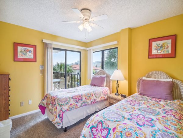 Treasure Island Vacation Condo Beach, Pool Great Location