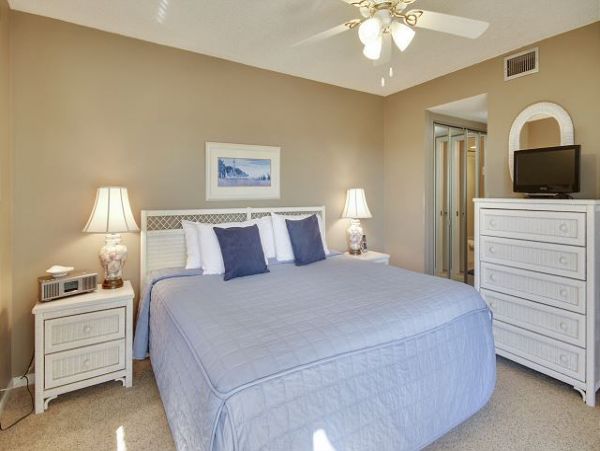 Treasure Island Condo 1011685