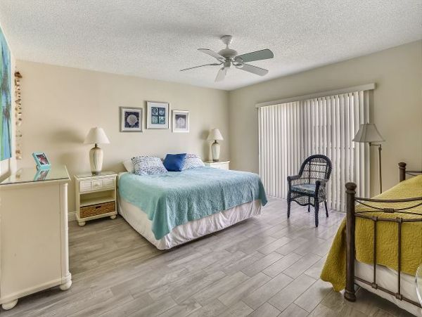 Treasure Island Condo 1011686