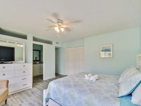 Treasure Island Condo 1011687