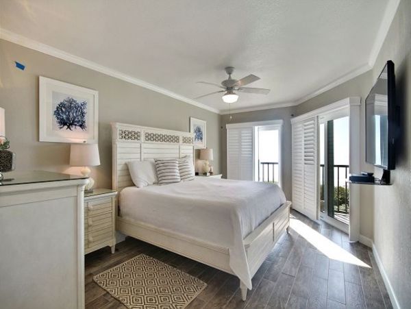 Top Floor Gulf Front Condo in Treasure Island