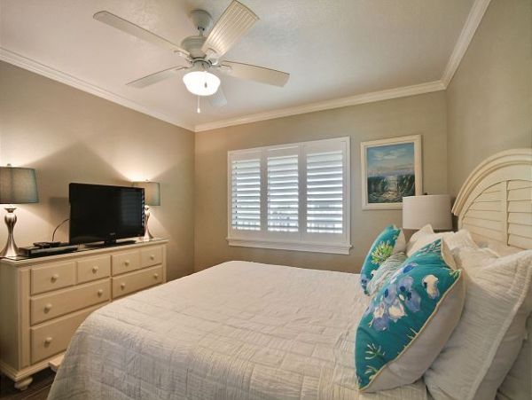 Top Floor Gulf Front Condo in Treasure Island
