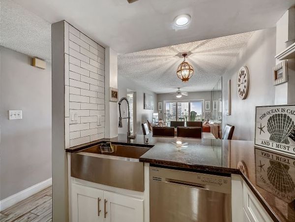 Treasure Island Condo 1011693
