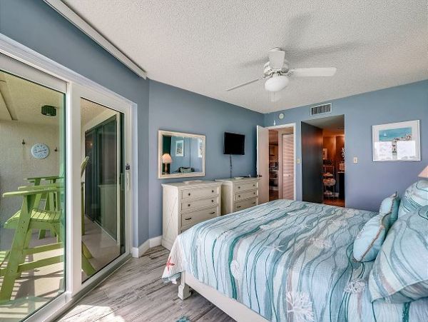 Treasure Island Condo 1011693