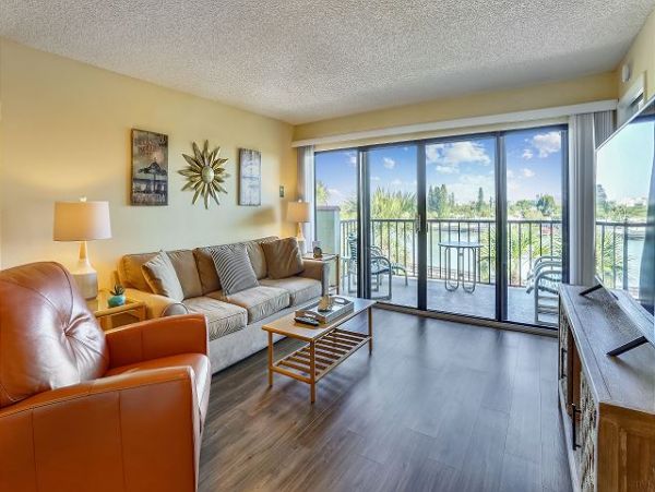 Treasure Island Condo 1011694