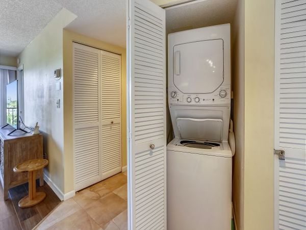 Treasure Island Condo 1011694