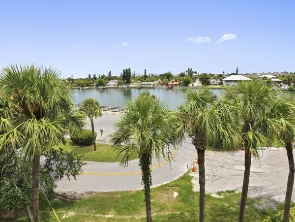 Treasure Island Condo 1011694