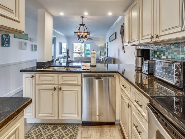 Treasure Island Condo 1011698