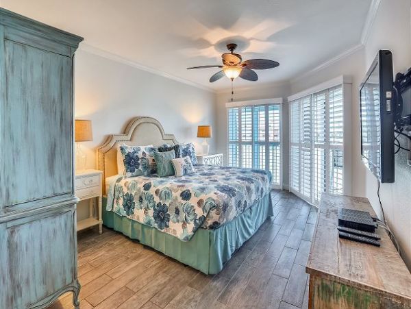 Treasure Island Condo 1011698