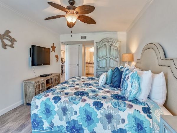 Treasure Island Condo 1011698