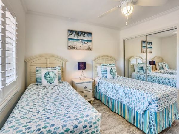Treasure Island Condo 1011698