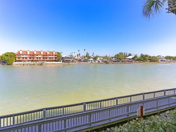 Treasure Island Condo 1011698