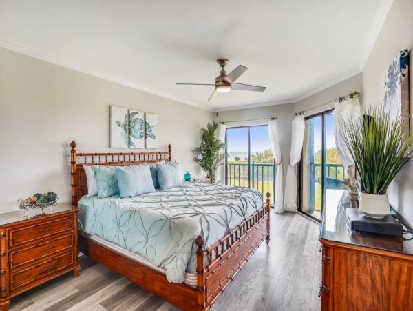 2 Bedroom Condo Access to Beach, Bay & Fabulous Amenities