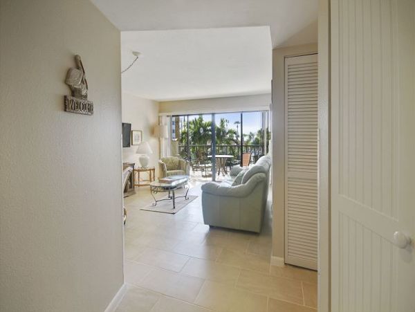Treasure Island Condo 1011700