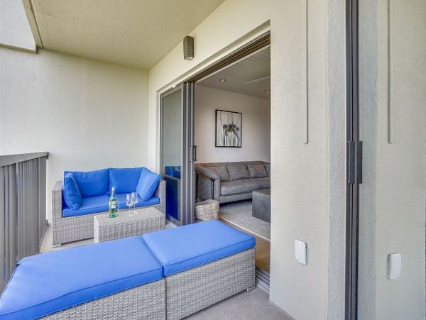 Lovely Beachside Vacation Condo NEW ARRIVAL