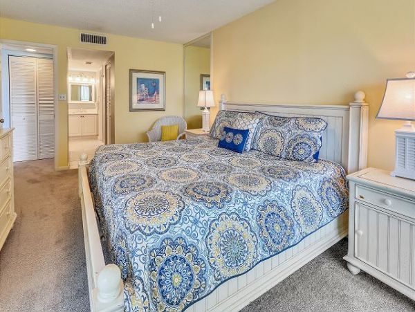 Treasure Island Condo 1011702