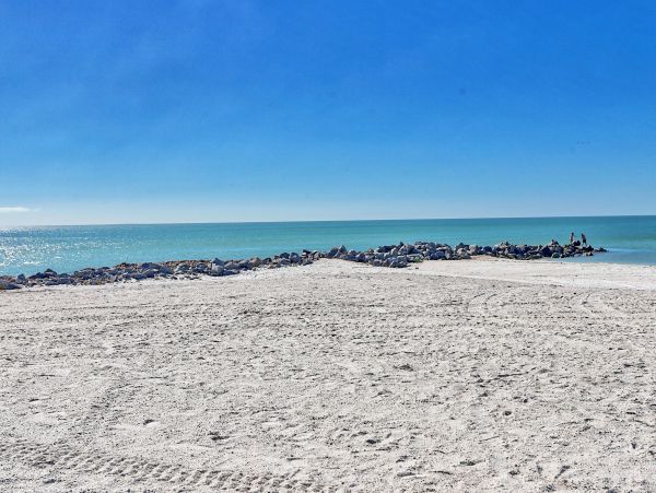 Stunning Waterfront Two Bedroom Condo in Treasure Island