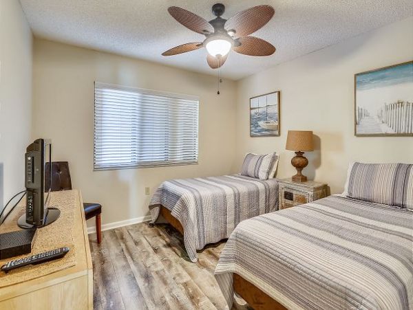 Treasure Island Condo 1011704