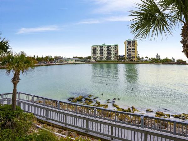 Treasure Island Condo 1011704