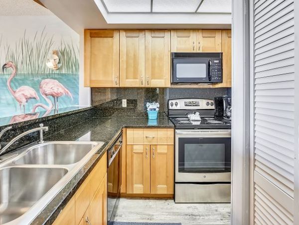 Pure Delight Beachside Vacation Home Away from Home