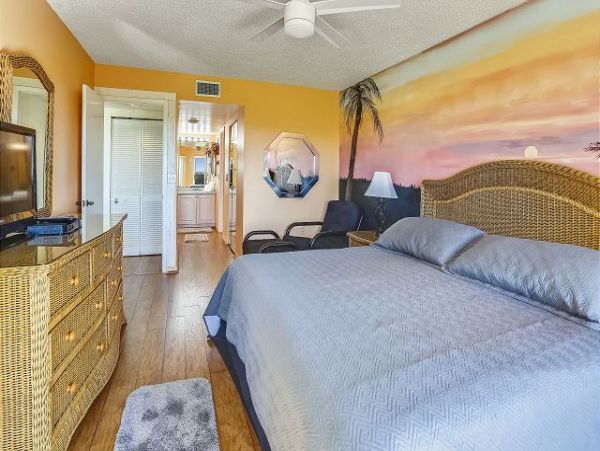 Pure Delight Beachside Vacation Home Away from Home