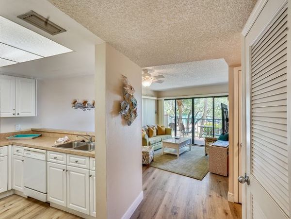 Treasure Island Condo 1011709