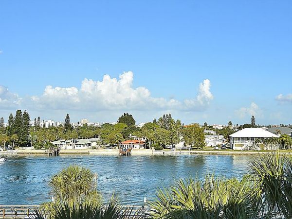 Treasure Island Condo 1011709