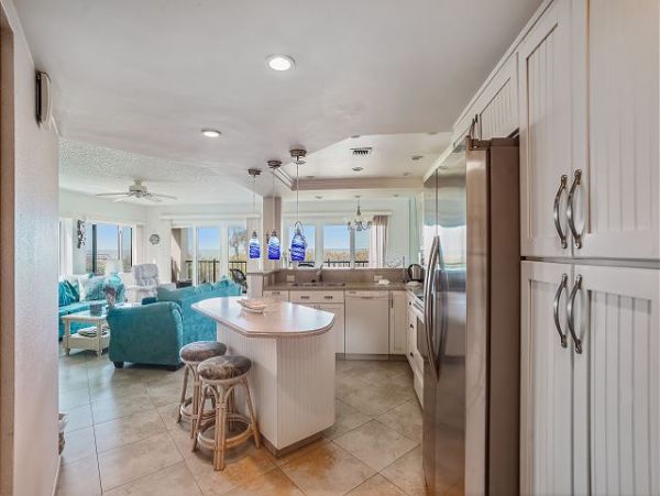 Treasure Island Exceptional Two Bedroom Beachfront Condo