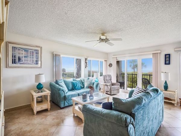 Treasure Island Exceptional Two Bedroom Beachfront Condo