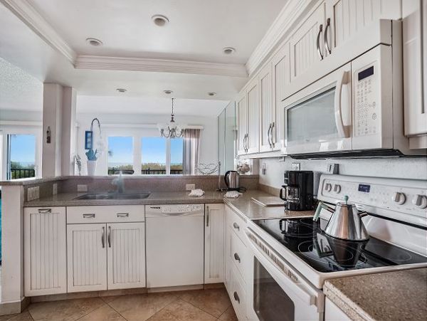 Treasure Island Exceptional Two Bedroom Beachfront Condo
