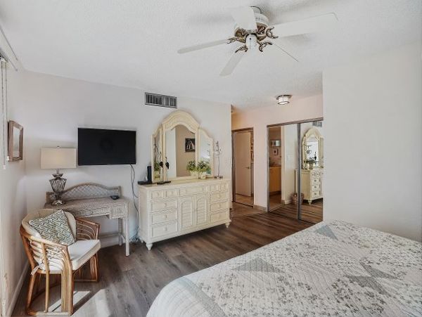 Treasure Island Exceptional Two Bedroom Beachfront Condo