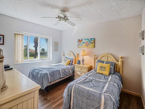 Treasure Island Exceptional Two Bedroom Beachfront Condo